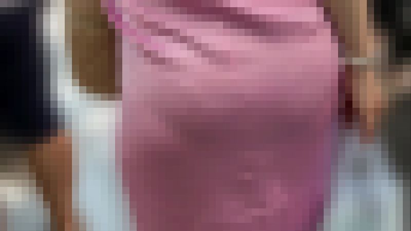 【再販】パンティー透け透け！ピンクのサテンワンピを着たお姉さんを追跡(/ω＼)　サンプル画像5
