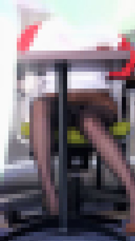 バレちゃった・・・！　天使のほほえみおねえさん　パンティ見せつけ不敵に笑う　サンプル画像3