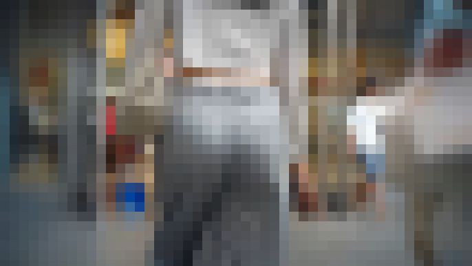 (10名収録)超絶クビレプリムニョ美巨尻美人女子大生がペラペラ薄生地スラックス食い込ませながらクネクネなど サンプル画像1