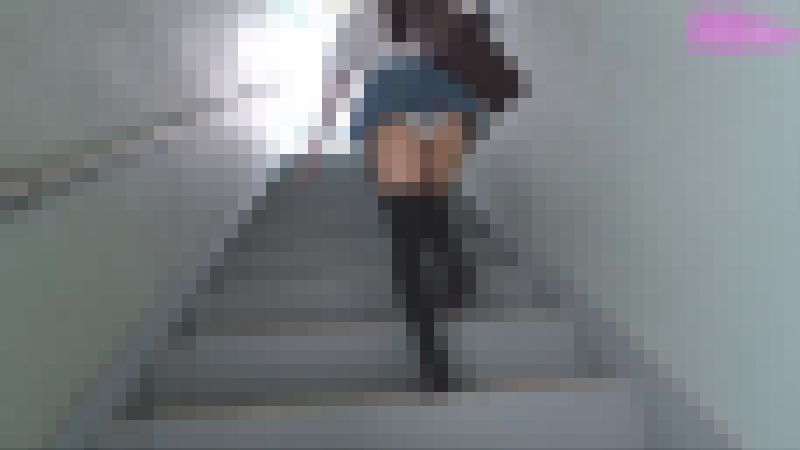 桃尻美脚JKの制服パンチラ(3)スカートが引っかかって尻丸出し、パンツ丸見え サンプル画像2