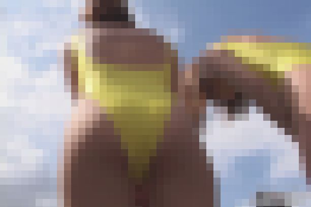 【再販】黄色ハイレグミニワンピ生パンツTバック食い込み!RQvol.44 サンプル画像5