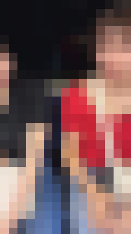【おっぱいの膨らみ対決2】仲のよさそうな同僚二人組のおっぱいの膨らみを撮影して大きさ対決！負けた方は、おっぱいの膨らみ撮影を延長　サンプル画像4