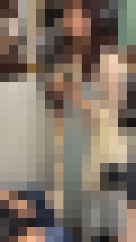 【推定C~Dカップ1】ヘッドホンがよく似合う可愛いらしいけど大人っぽい雰囲気もある20代女性のよく膨らんだおっぱいを撮影！　サンプル画像4