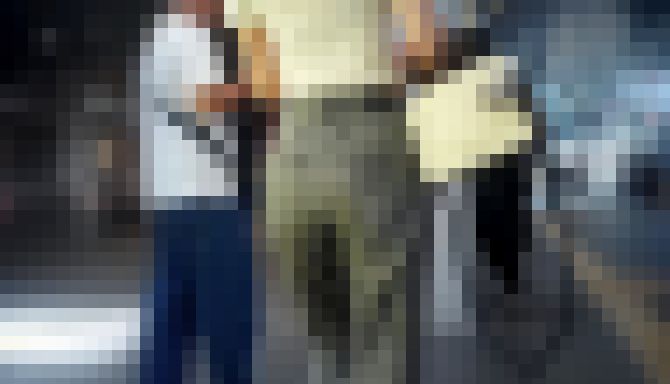 (10名収録)神レベルの完璧ルックスで神美爆尻の超絶美人お姉さんがスキニーデニムで尻圧全開など サンプル画像4