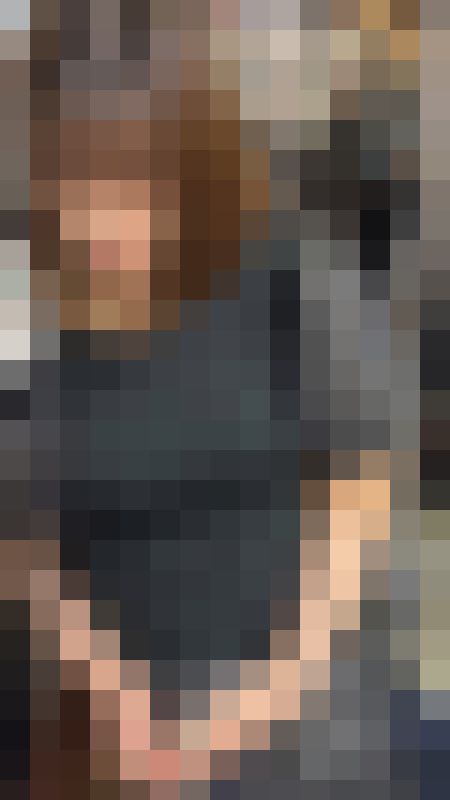 【推定D~Eカップ1】切れ長の目をしたクール美人の大きく膨らんだ胸を撮影しながら観察! サンプル画像3