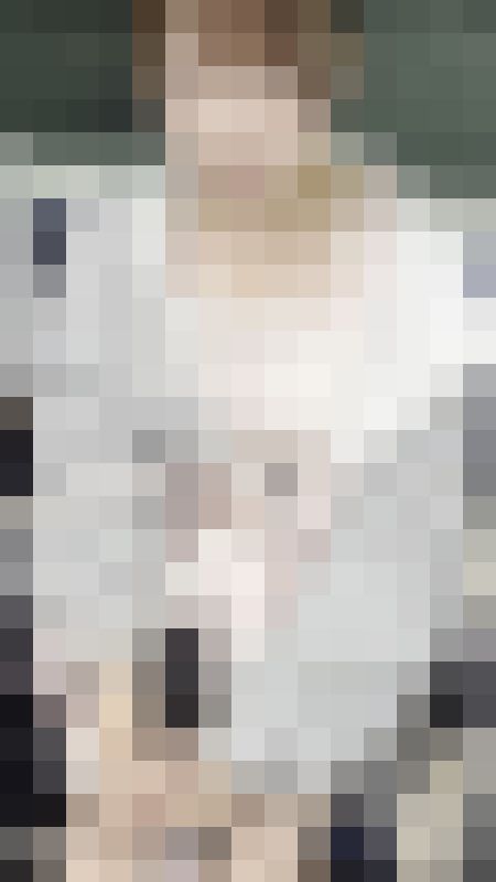 【再販】街の風景３４（縦バージョン）最高峰の美顔＆巨峰おっぱいＪＤ女神さまを上と斜め横から観察して大満足? サンプル画像