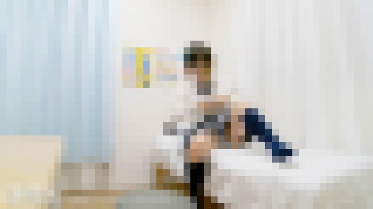 [禁断]診察室28 - 透き通る肌と小さな体格は合法っぽい　サンプル画像4