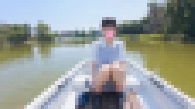 【原石美女こころシリーズ12】ガーリーワンピで手漕ぎボートに挑戦！でも酷暑でノーガードパンチラ状態！　サンプル画像3