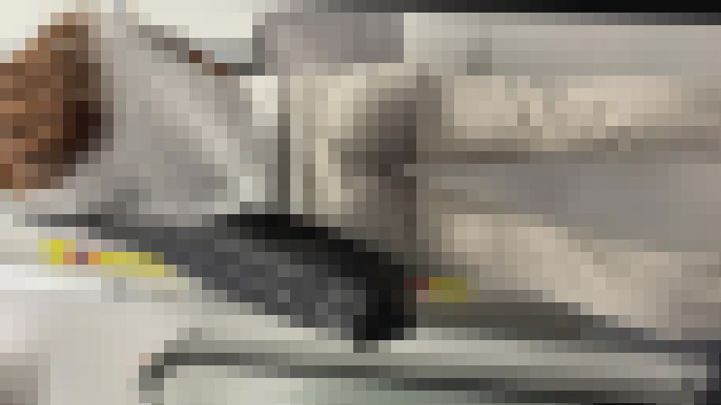 【再販】長尺！車内でメイクをする美人OLの体を凝視します(/ω＼)　サンプル画像2