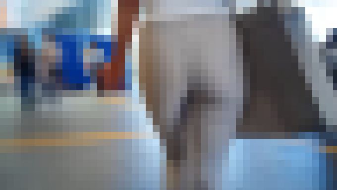 (10名収録)超ドエロ神美爆尻お姉さんの密着ピタピタスキニーパンツ！ドデカヒップが強調されすぎて股間が熱くなる　サンプル画像3