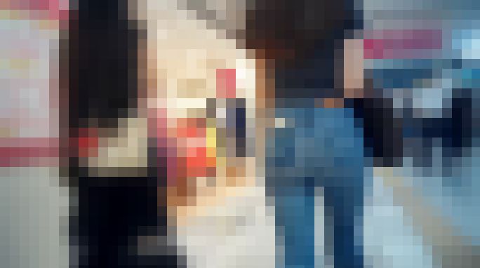 (10名収録)超ドエロ神美爆尻お姉さんの密着ピタピタスキニーパンツ！ドデカヒップが強調されすぎて股間が熱くなる　サンプル画像6