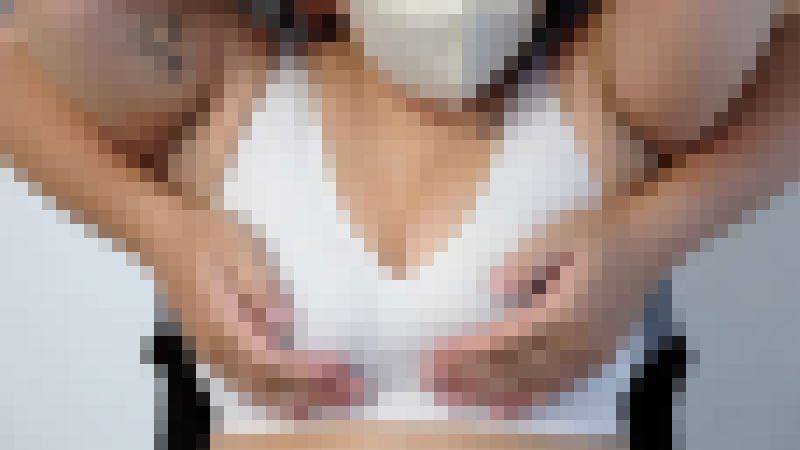 爆乳美女が乳首開発で絶頂「乳首を弄ってください」爆乳美女がまさかの懇願【素人/巨乳/マッサージ】　サンプル画像3