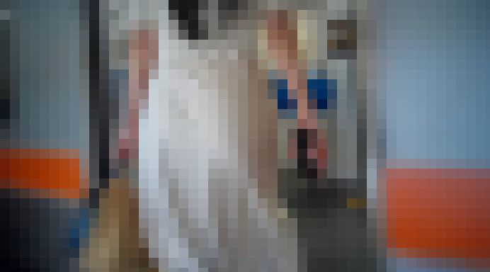 (10名収録)エゲつない大きさの超美爆尻美人お姉さんのピタピタ超密着スキニーデニムなど　サンプル画像3