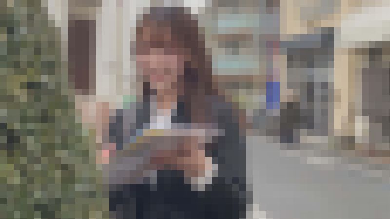 【再販】街中で見かけた生保レディを粘着つけまといパンチラ盗撮 サンプル画像2
