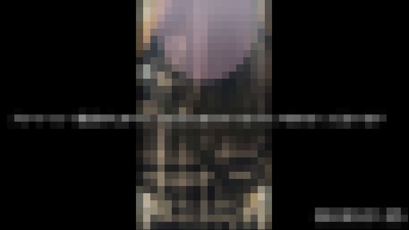 【完全期間限定】窓際で全裸にされて全身喰われる女子大生。乳・陰部・陰毛丸出し公然事案。 サンプル画像2