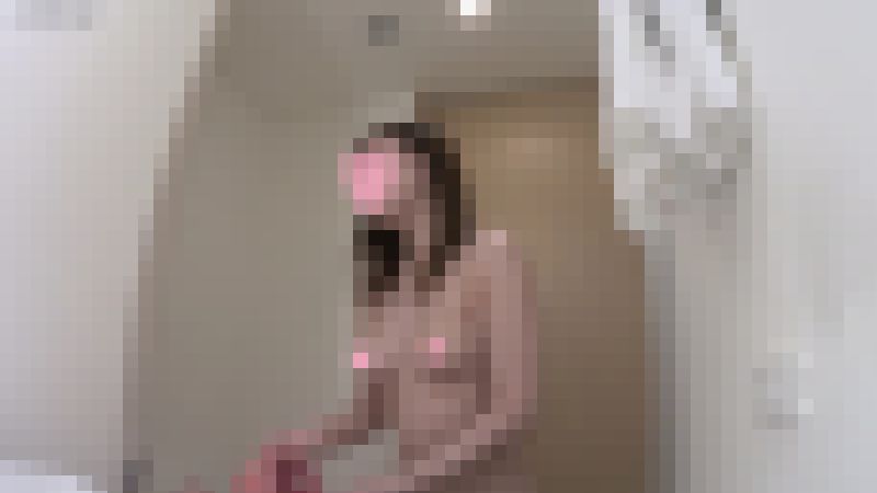 【再販】脱衣所を隠し撮り！実家にお泊まりに来た妹の友達女子大生激カワ美乳【動画】いけないお兄ちゃん vol.1とvol.2セット販売　サンプル画像4
