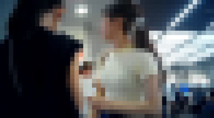 (9名収録)ピタピタTシャツを着た清楚系美人お姉さんの待ち合わせ中の膨らみなど　サンプル画像2