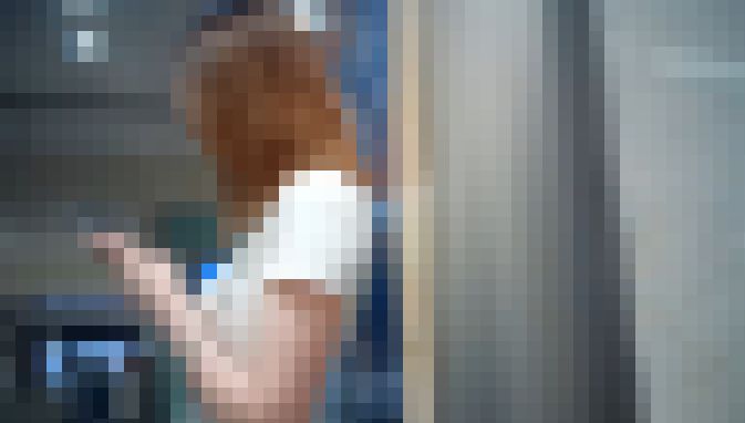 (9名収録)ピタピタTシャツを着た清楚系美人お姉さんの待ち合わせ中の膨らみなど　サンプル画像4