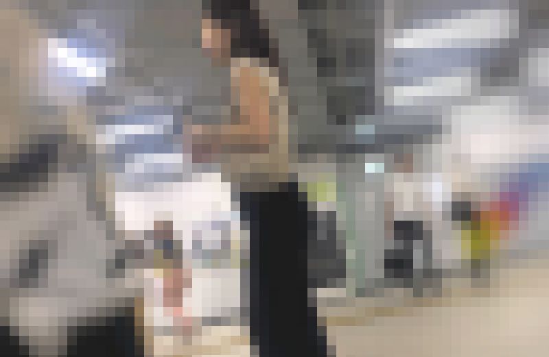 超Sクラス奥様のスケベな美巨尻を堪能!タイトなスカートからエロ尻を突き出してムニュらせ♂を挑発! サンプル画像3