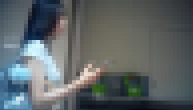 水色タンクがはち切れそうなほど発育し過ぎた美爆乳の激カワ女子大生など　サンプル画像5