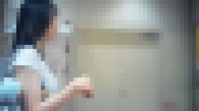 水色タンクがはち切れそうなほど発育し過ぎた美爆乳の激カワ女子大生など　サンプル画像6