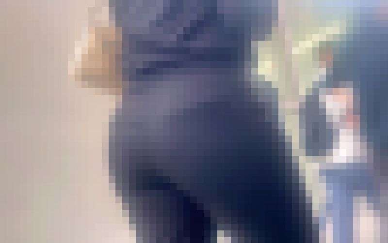 極上のパッツン爆裂デカ尻を下から堪能!肉厚でパツパツな巨尻をムニュらせてパンティラインで♂を挑発! サンプル画像3