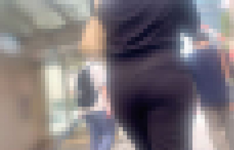 極上のパッツン爆裂デカ尻を下から堪能!肉厚でパツパツな巨尻をムニュらせてパンティラインで♂を挑発! サンプル画像4