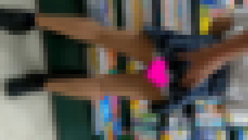 【再販】制服パンチラ祭り!! ぴちぴち若尻を厳選付け回したパンチラ動画集　サンプル画像4