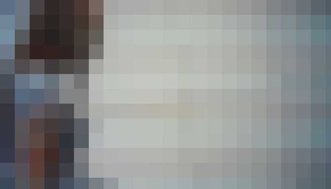 パイスラで突き出た美爆乳がグレーのピタTに食い込む激カワギャル女子大生がたまらないなど　サンプル画像4