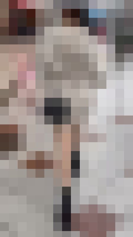 【再販】《４K・高画質》 No.1633「逆に驚いた！BIGパーカーでも隠しきれなったハミ肉を披露するGAL」　サンプル画像5