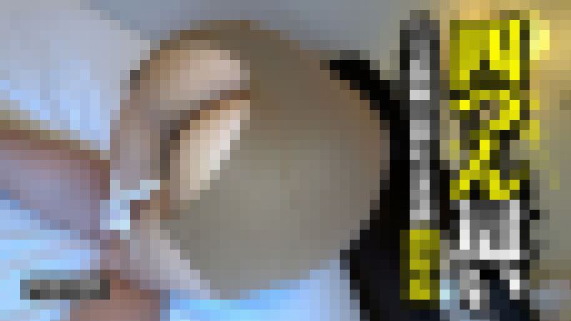 【完結編】【奇跡のデカ尻】急勾配すぎるタイトスカート！スリットから溢れる豊満肉厚ヒップの圧倒的V　サンプル画像1