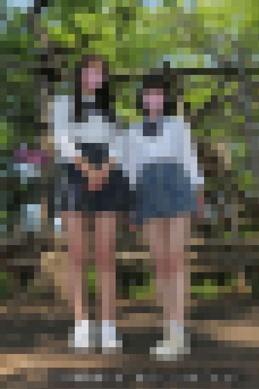 ミニスカ制服2人でパンチラアスレチック 写真 サンプル画像2