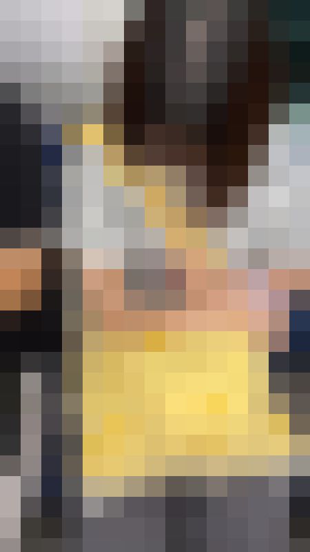 【推定B~Cカップ12】透け感のある前髪とふっくらした唇が映えるお姉さん!おっぱいの膨らみ撮影! サンプル画像2