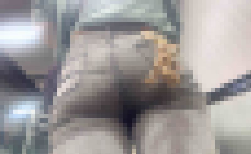 超上玉スキニーデニム美尻を下から堪能！ガチパッツンするエロケツを食い込ませパンティラインで♂を誘惑!　サンプル画像1