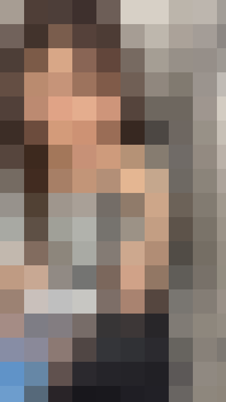 【推定B~Cカップ13】目の下のほくろが可愛い！可愛さと格好よさを併せ持つ顔立ちOLの胸の膨らみ観察！　サンプル画像1