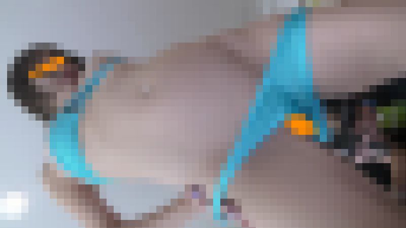 [会員制マル秘イベントお宝映像シリーズ50-4]パンツ半脱ぎ状態でたこ焼きを焼いてくれる美女を密着撮影　サンプル画像6