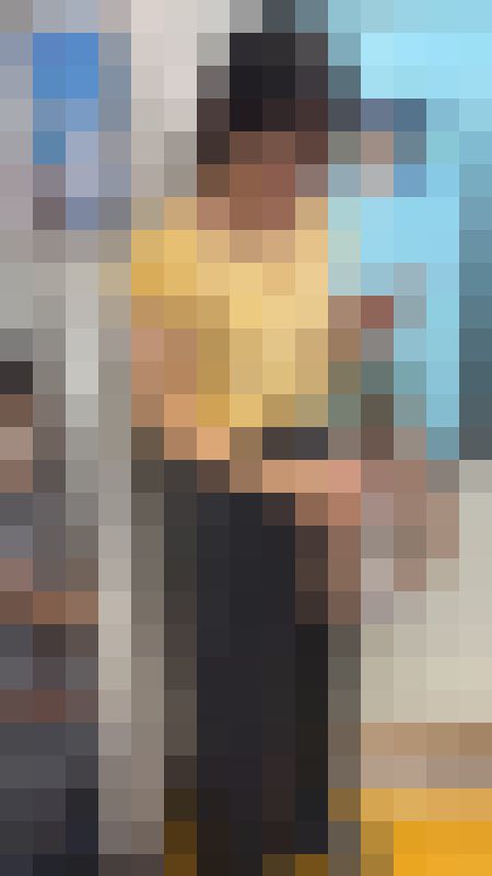 【推定B~Cカップ15】ブラ紐見え!?大人っぽさの中にほんのり可愛さが混ざるOLのお乳の膨らみ撮影! サンプル画像6