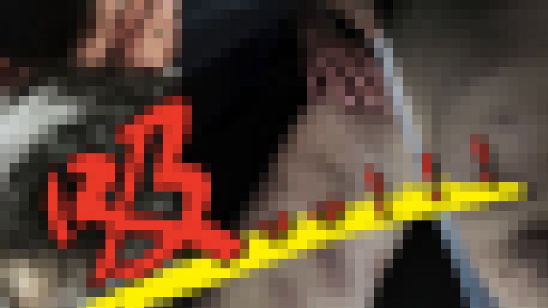 【窃吸/嫌叫】※超遅延電車で乳を吸われまくる女子大生。自然の恵みに万々歳。 サンプル画像1