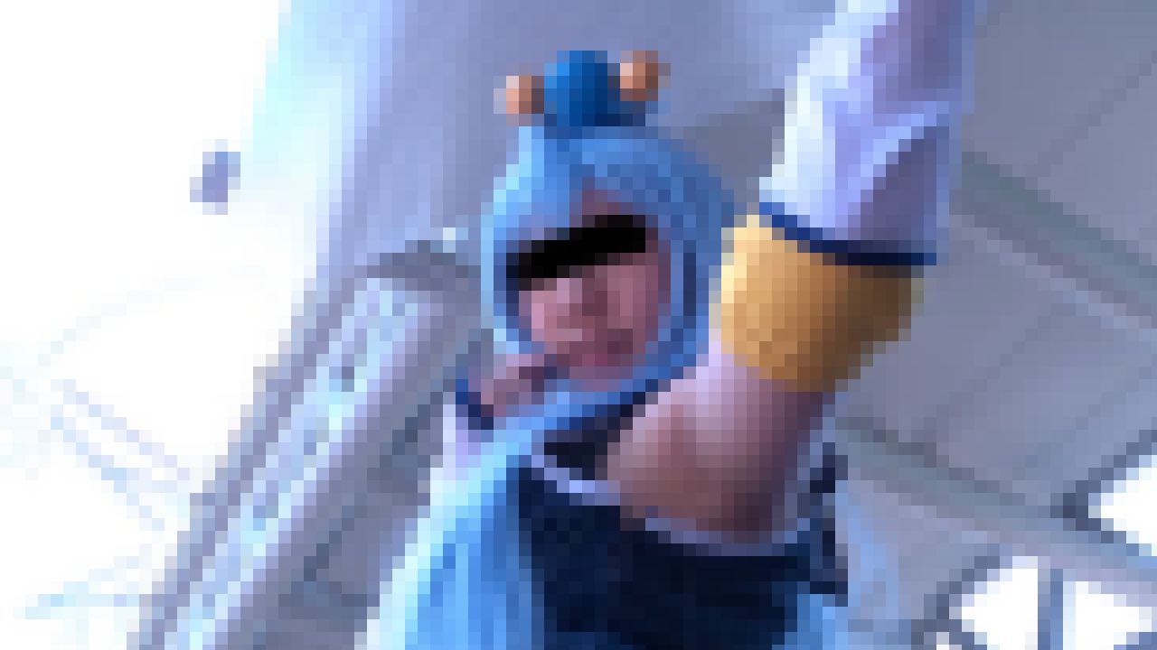 【再販】アイドルフェイスのお尻丸出しレイヤーがローアングル歓迎で超真下からの絶景尻撮影　サンプル画像4