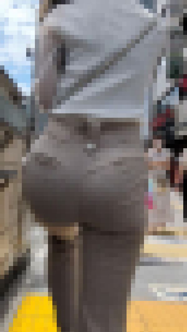 【再販】＜おススメ！＞ぱっつぱつのパンツで階段を上るデカ尻ちゃんが最高にエロすぎる！3選　サンプル画像1