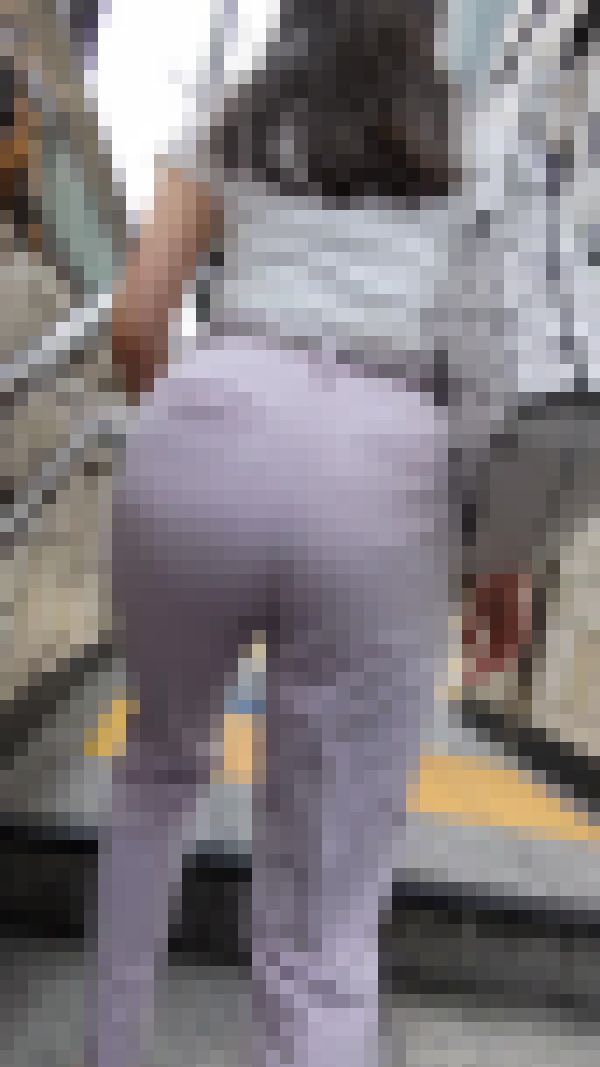 【再販】＜おススメ！＞ぱっつぱつのパンツで階段を上るデカ尻ちゃんが最高にエロすぎる！3選　サンプル画像5