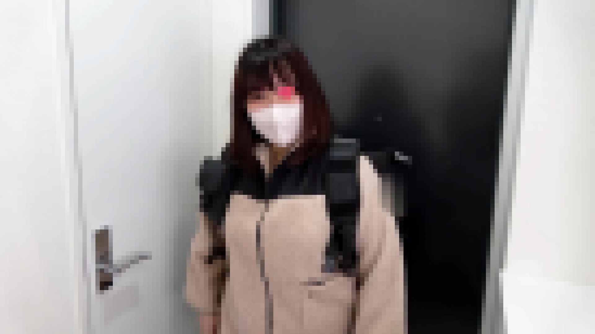 Gカップ配達員にお触り交渉/ハミ毛パンチラ。玄関で柔らかすぎ爆乳を揉みまくり【巨乳/パンチラ/乳首】　サンプル画像2