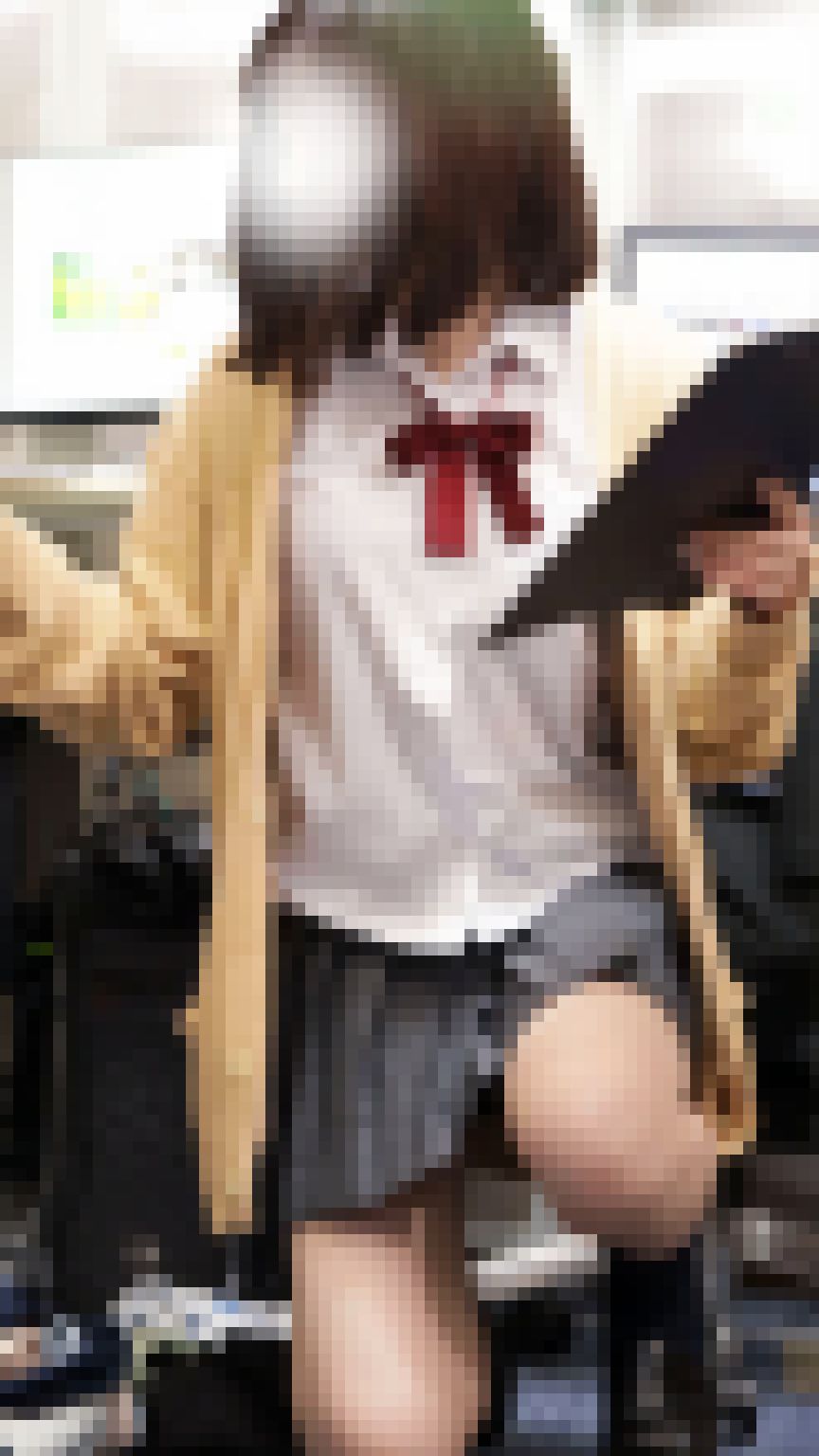 有名私立出ててもパンティは隠さないんですねぇ・・・知的清純空色パンティ　サンプル画像2