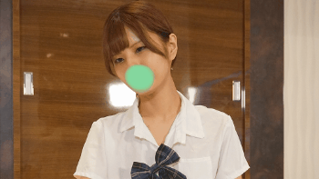 《個人撮影》「キスはしないってば!」彼氏にアパレルで働いてると嘘をつくスレンダー美巨乳のメンエス嬢も最終的には夢中で舌を絡ませて サンプル画像