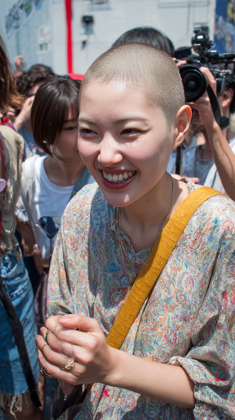 坊主女子画像　沖縄県　糸満市　2026年04月27日　坊主女子　スキンヘッド女子　画像